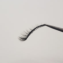 Load image into Gallery viewer, Northtown Girl Lashes