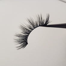 Load image into Gallery viewer, Vegas Party Pack Lashes